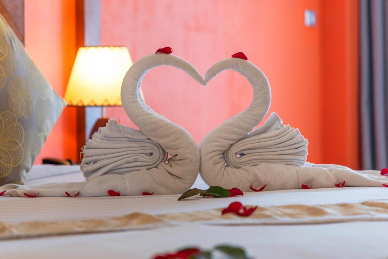 Shanaya Beach Resort & Spa Phuket Patong Exterior foto